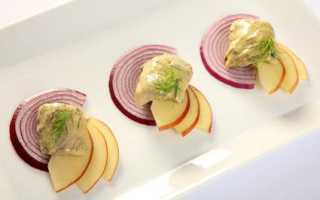 5 невероятно вкусных маринадов для селедки